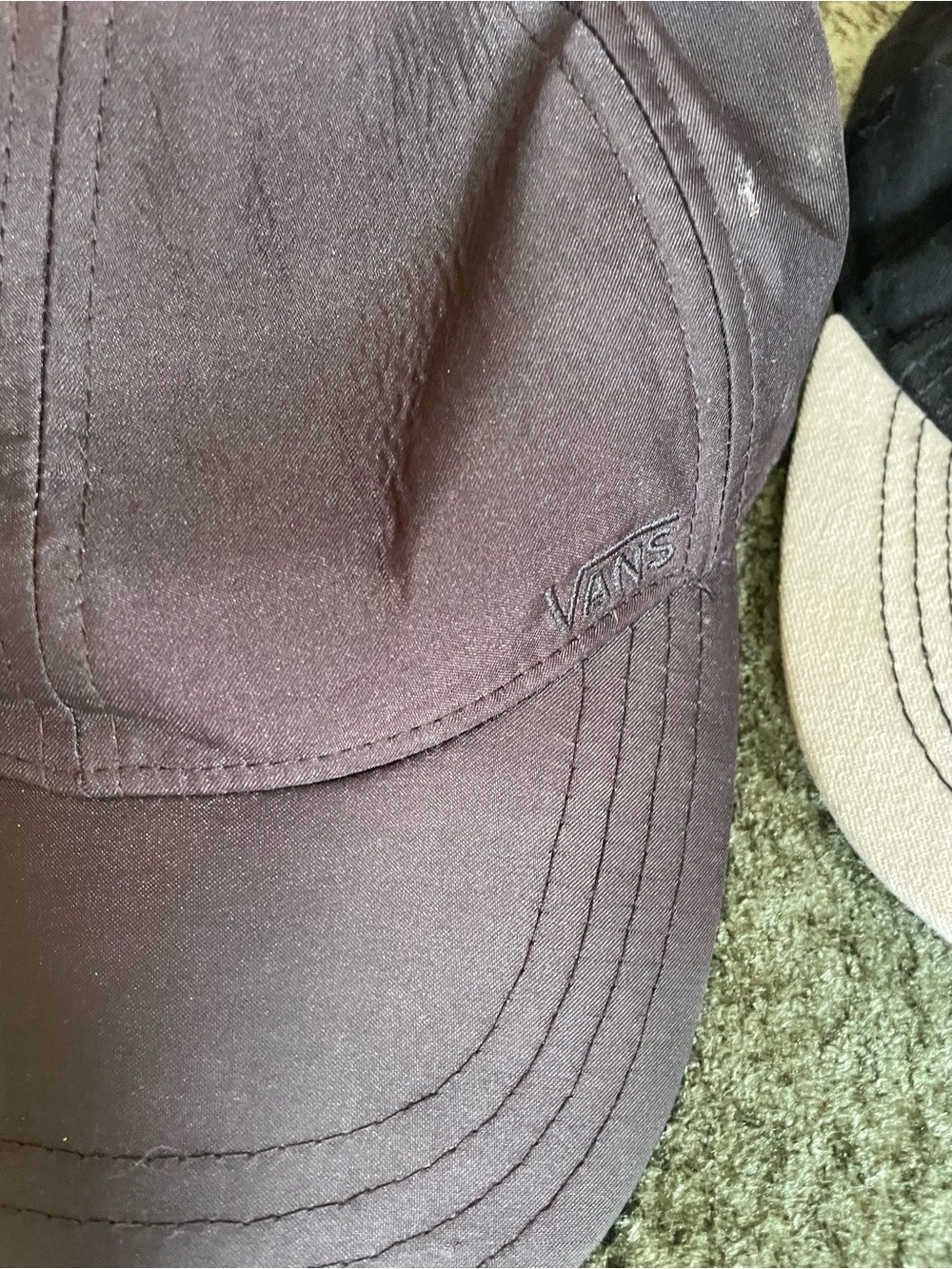 Vans Black/Chocolate Brown reflecting Curved Brim running Cap
